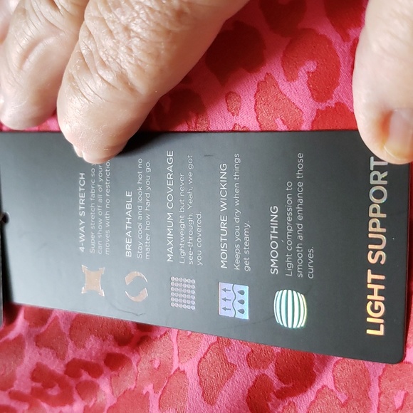 Torrid Low-Impact Cropped Zip Front Active Sports Bra VDay Pink Leopard - Picture 8 of 8